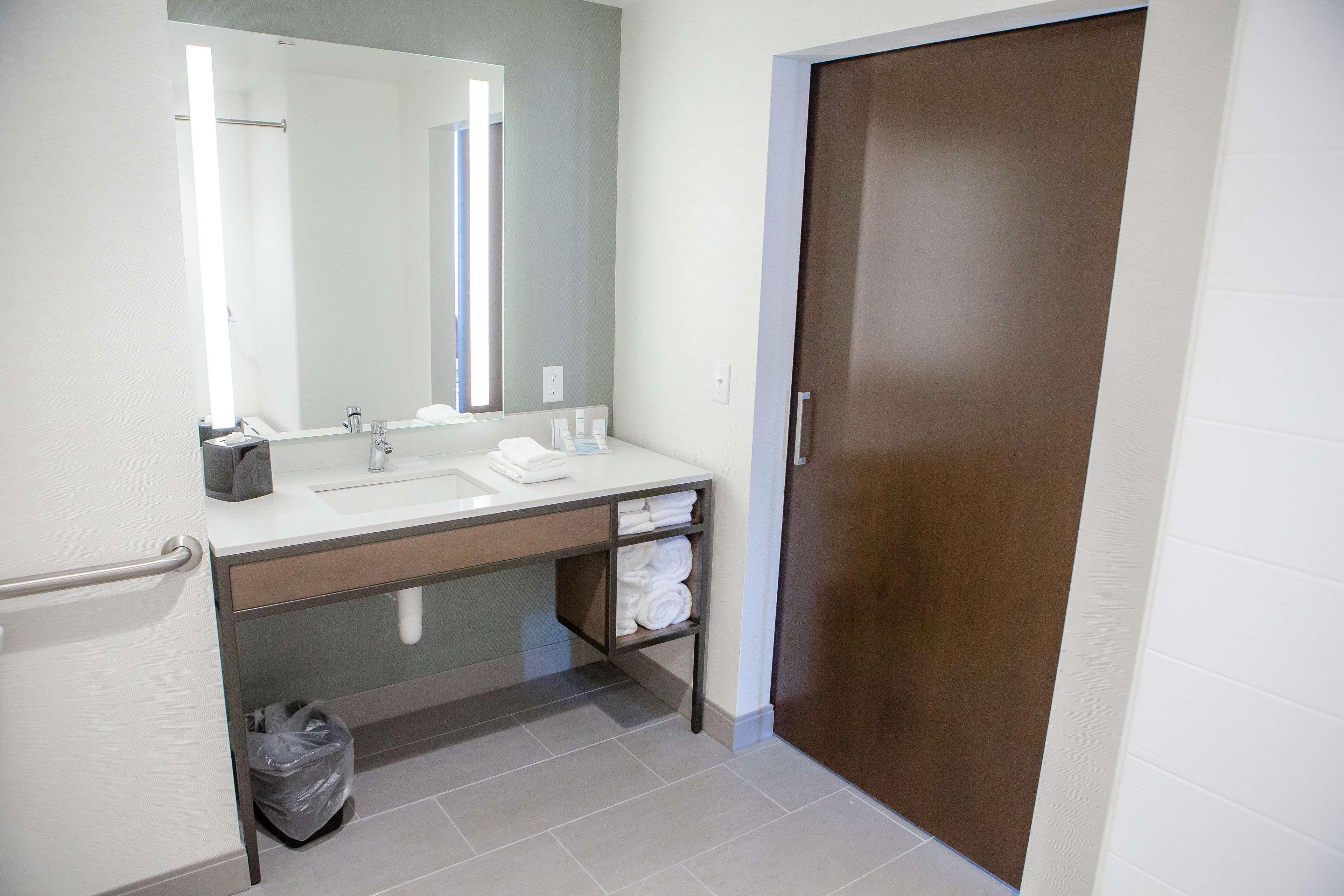 Hilton Garden Inn Corning Downtown Luaran gambar