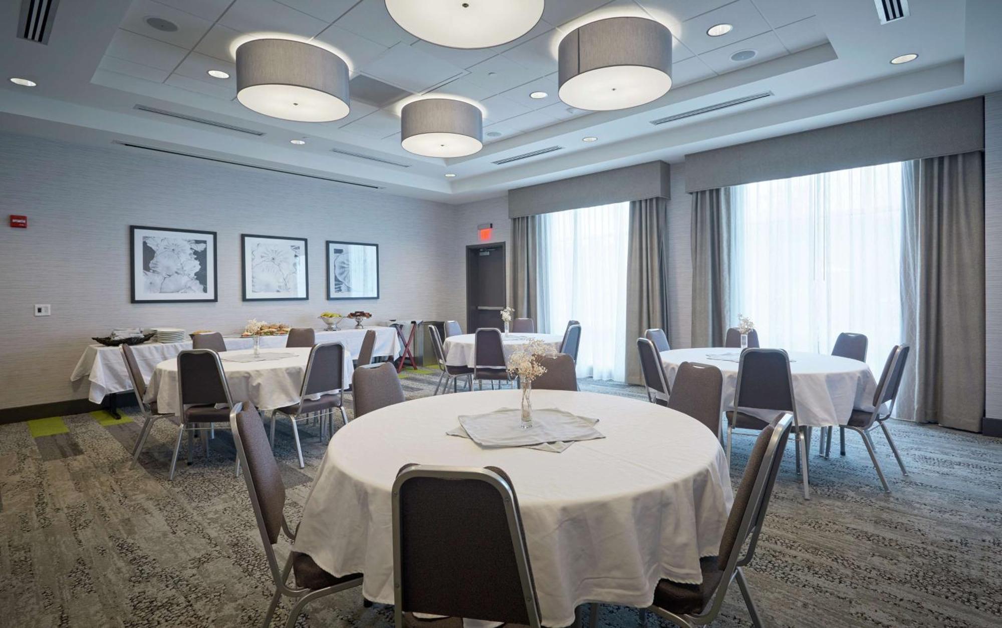 Hilton Garden Inn Corning Downtown Luaran gambar
